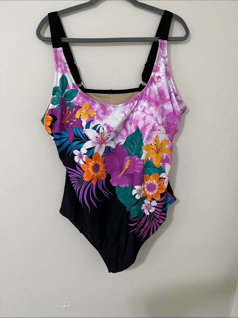 Swimsuits For All size 26 New without Tag  One Piece Swimsuit Padded Bra Liner